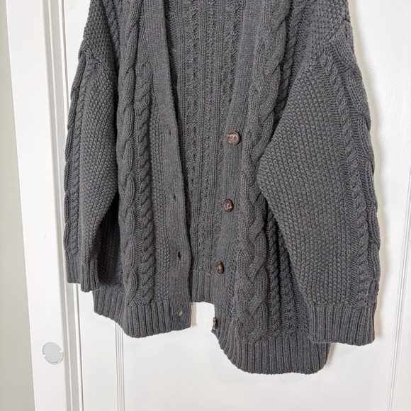 Quince 100% Organic Cotton Oversized Cable Cardigan size medium - Picture 13 of 13